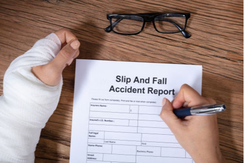 Slip and fall accident report, concept of Macon slip and fall lawyer